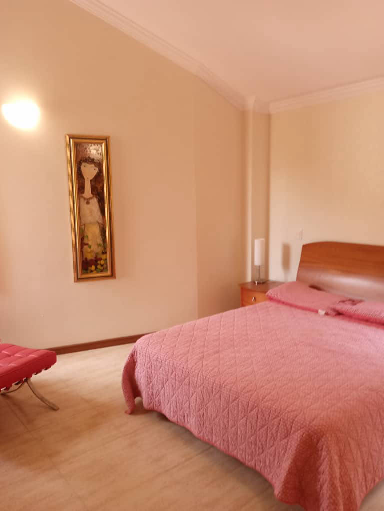 Будинок, 4306 м², 360 000$ — FAKTOR